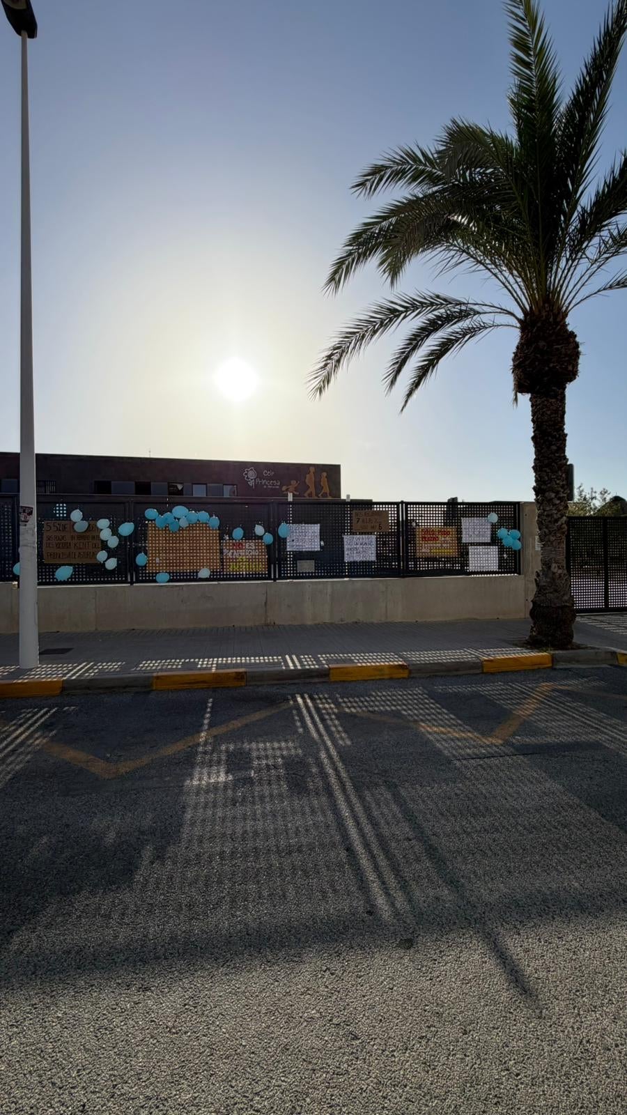 El Síndic incoa expediente por la polémica de la adscripción del colegio Princesa de Asturias de Elche al IES Victoria Kent El Síndic incoa expediente por la polémica de la adscripción del colegio Princesa de Asturias de Elche al IES Victoria Kent