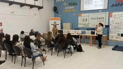La Junta de Extremadura concede las medallas en Defensa a las Víctimas de Terrorismo a dos juristas y dos colectivos La Junta de Extremadura concede las medallas en Defensa a las Víctimas de Terrorismo a dos juristas y dos colectivos