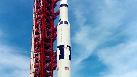https:danielmarin.naukas.com/2017/11/13/medio-siglo-del-lanzamiento-del-primer-saturno-v/