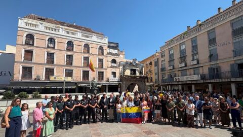 Minuto de silencio en la Plaza Mayor de Ciudad Real