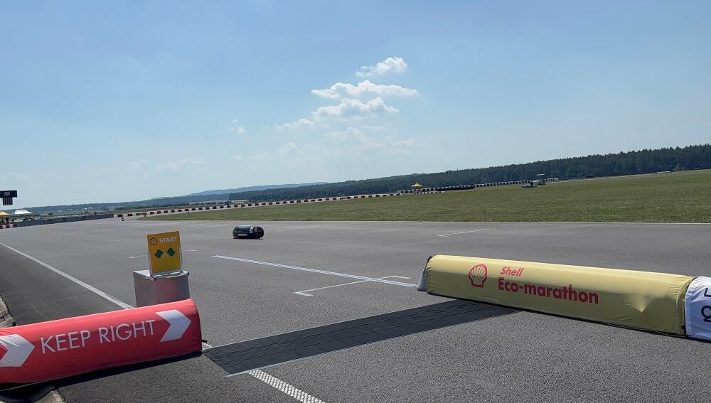 Vehículo 'Dátil'26' con el que el equipo de la UMH de Elche ha participado en la Shell Eco Marathon Europe and Africa 2026.