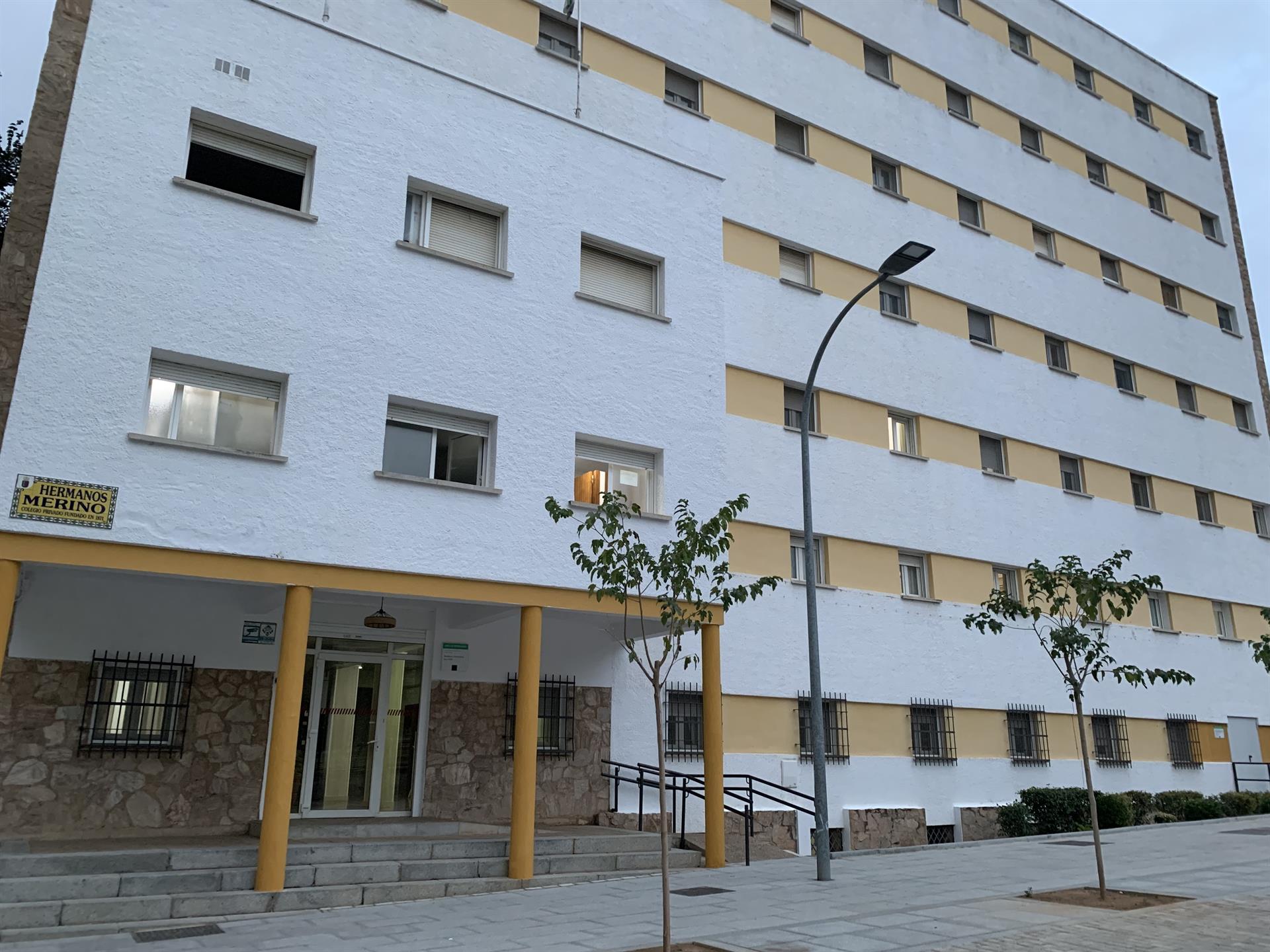 La Junta oferta 303 plazas en las residencias universitarias de Badajoz, Cáceres y Plasencia para el próximo curso La Junta oferta 303 plazas en las residencias universitarias de Badajoz, Cáceres y Plasencia para el próximo curso