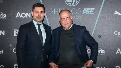 Foto de archivo del presidente de AFE, David Aganzo, con el presidente de LaLiga, Javier Tebas Foto de archivo del presidente de AFE, David Aganzo, con el presidente de LaLiga, Javier Tebas