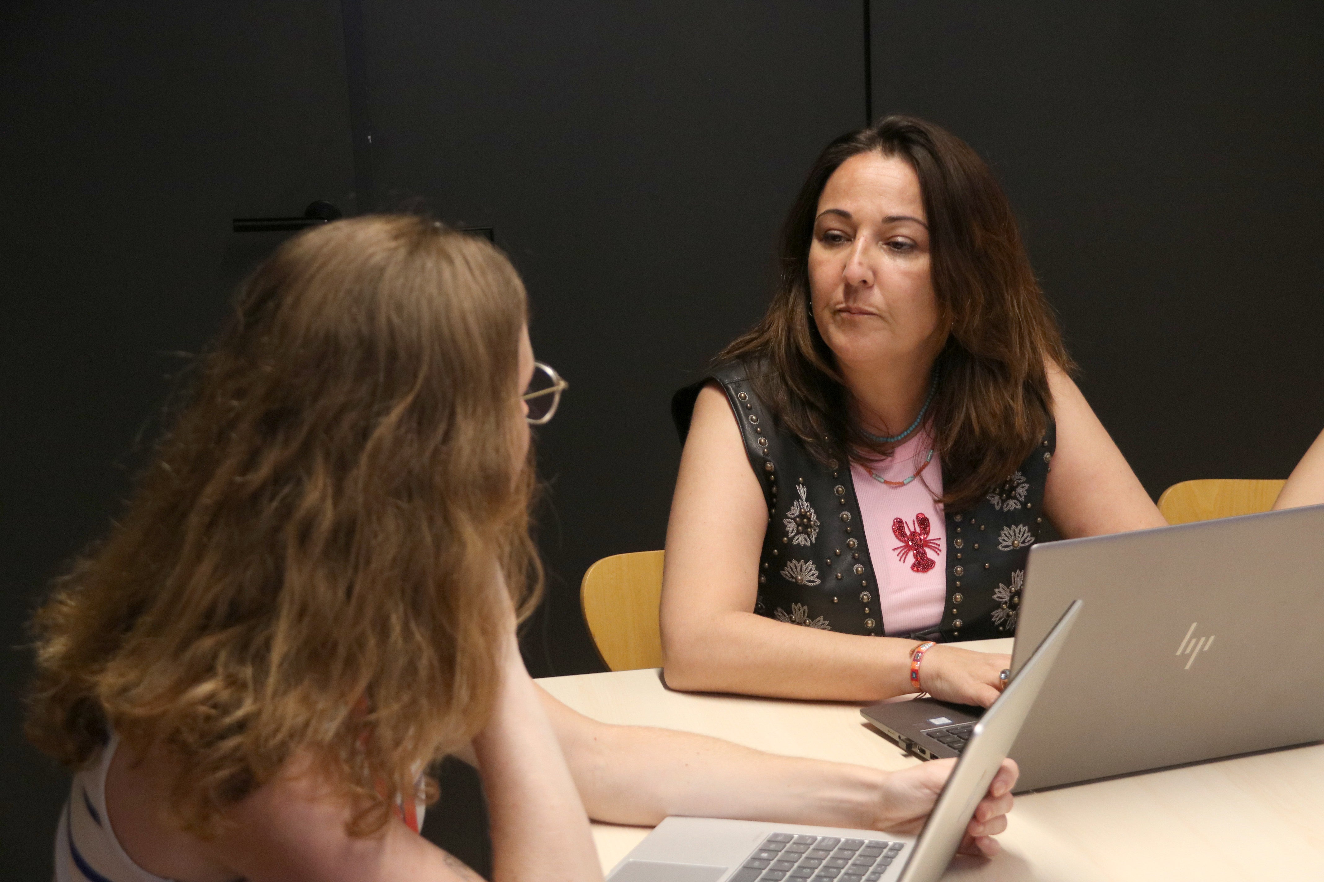 El Tercer Sector alerta que la regularització no s’acaba amb els papers i reclama més recursos El Tercer Sector alerta que la regularització no s’acaba amb els papers i reclama més recursos