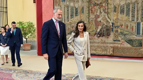 El Rey Felipe VI y la Reina Letizia durante la reunión anual del Patronato de la Fundación Princesa de Asturias El Rey Felipe VI y la Reina Letizia durante la reunión anual del Patronato de la Fundación Princesa de Asturias