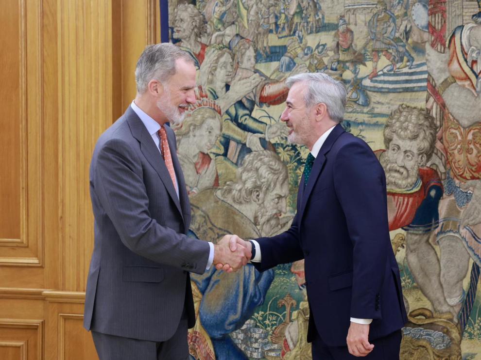 El Rey Felipe VI recibe en audiencia al presidente Azcón El Rey Felipe VI recibe en audiencia al presidente Azcón