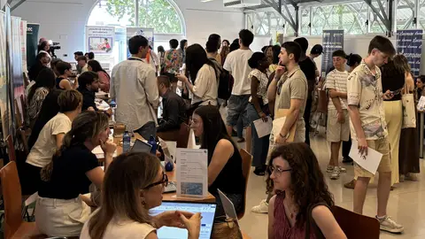 Más de 80 jóvenes y 29 empresas participan en “Imaginando futuros en la provincia” Más de 80 jóvenes y 29 empresas participan en “Imaginando futuros en la provincia”