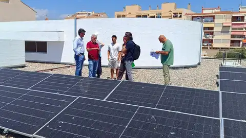 Villajoyosa instala placas solares para el autoconsumo colectivo en cubiertas de cinco edificios municipales Villajoyosa instala placas solares para el autoconsumo colectivo en cubiertas de cinco edificios municipales