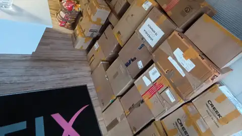 Parte de las dos toneladas de ayuda humanitaria que ha recogido la comunidad venezolana de Elche. Parte de las dos toneladas de ayuda humanitaria que ha recogido la comunidad venezolana de Elche.