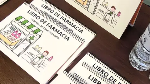 Un cuaderno de pictogramas ayuda a mejorar la comunicación de las farmacias oscenses y sus clientes Un cuaderno de pictogramas ayuda a mejorar la comunicación de las farmacias oscenses y sus clientes