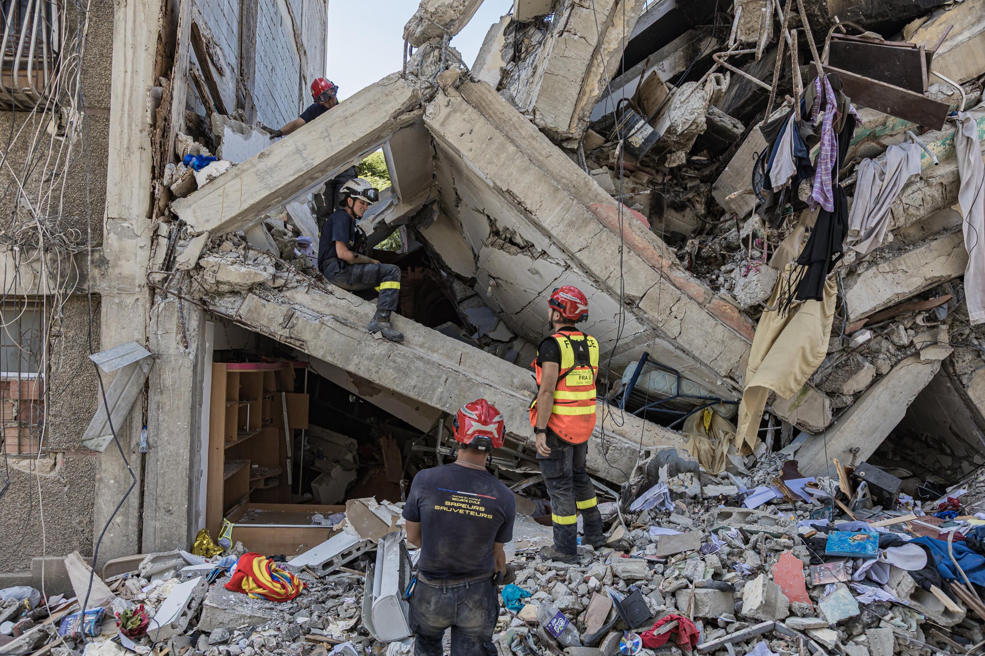 Exteriores eleva a 34 los españoles fallecidos en los terremotos de Venezuela y rebaja los desaparecidos a 140 Exteriores eleva a 34 los españoles fallecidos en los terremotos de Venezuela y rebaja los desaparecidos a 140