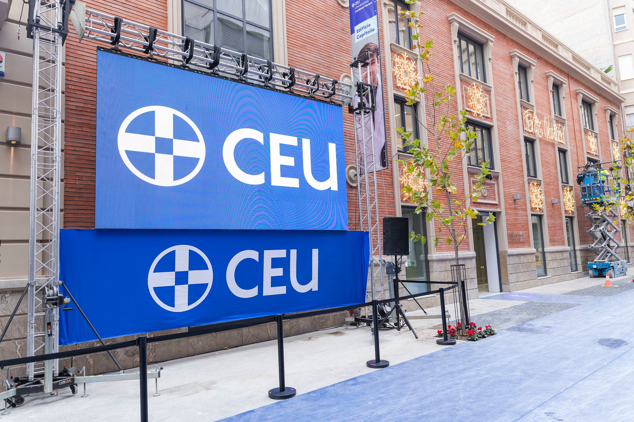 El Grado de Medicina llega también a la Universidad CEU Cardenal Herrera de Elche El Grado de Medicina llega también a la Universidad CEU Cardenal Herrera de Elche