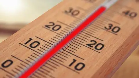 Badajoz marca la segunda temperatura más elevada del país este miércoles al alcanzar los 42,5 grados Badajoz marca la segunda temperatura más elevada del país este miércoles al alcanzar los 42,5 grados