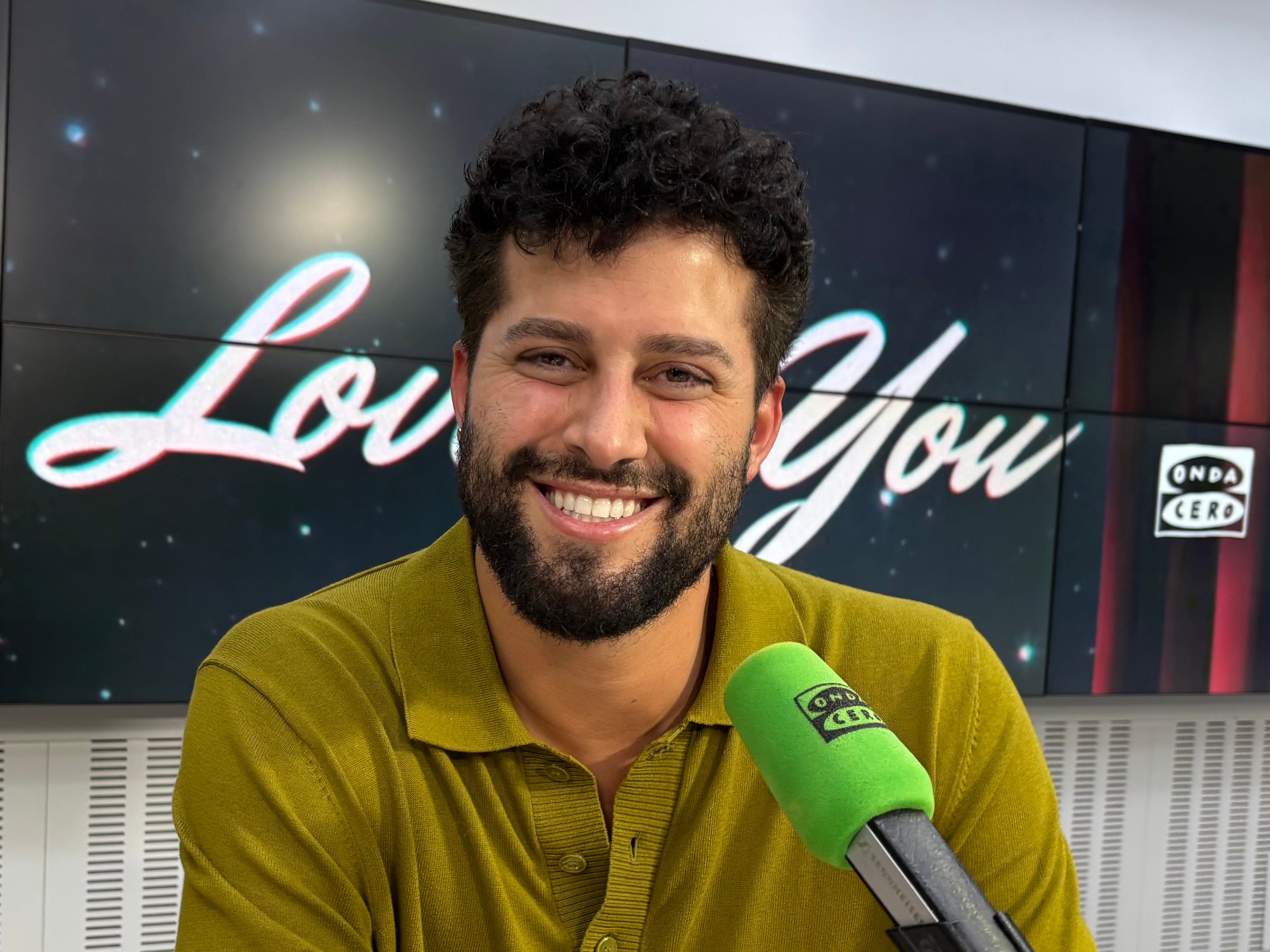 Javi Hoyos revela las señales que delatan una ruptura... antes de que la pareja la anuncie.