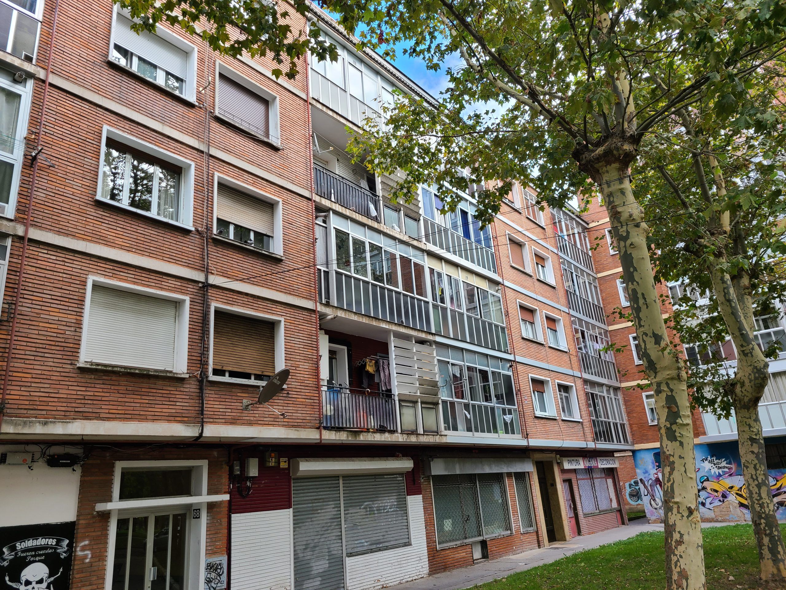 Mil lonjas de Vitoria podrán convertirse en viviendas Mil lonjas de Vitoria podrán convertirse en viviendas