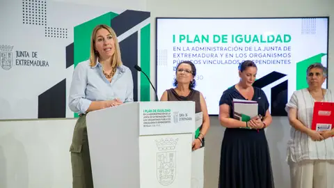 María Guardiola presenta el I Plan de Igualdad para la Administración de la Junta de Extremadura formado por 89 medidas María Guardiola presenta el I Plan de Igualdad para la Administración de la Junta de Extremadura formado por 89 medidas