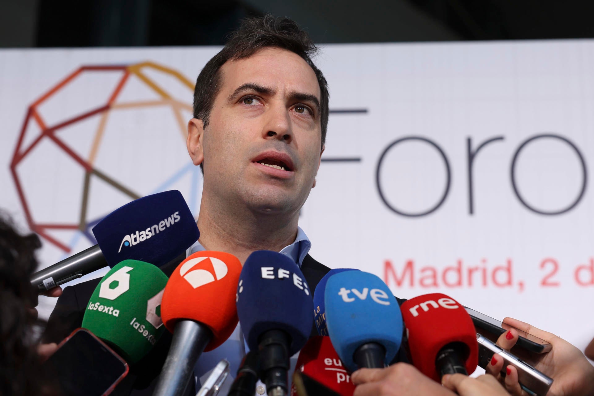 El Gobierno considera "natural y normal" el relevo en la Agencia Tributaria mientras los técnicos de Hacienda muestran su sorpresa El Gobierno considera "natural y normal" el relevo en la Agencia Tributaria mientras los técnicos de Hacienda muestran su sorpresa