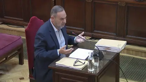 Imagen de José Luis Ábalos durante su declaración en el Supremo Imagen de José Luis Ábalos durante su declaración en el Supremo