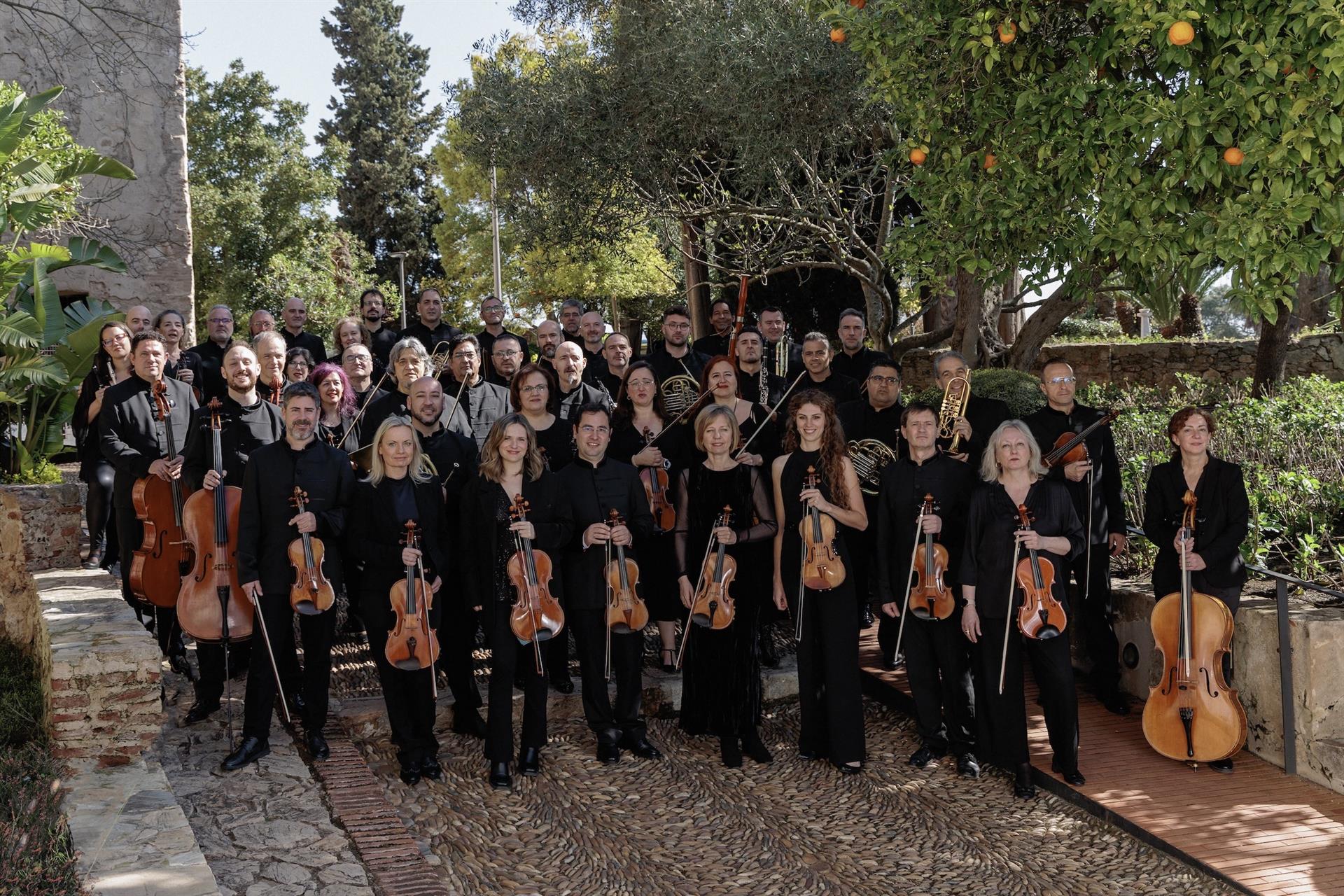 El Festival Badasom ofrece este jueves un concierto del pianista Chico Pérez junto a la Orquesta de Extremadura El Festival Badasom ofrece este jueves un concierto del pianista Chico Pérez junto a la Orquesta de Extremadura