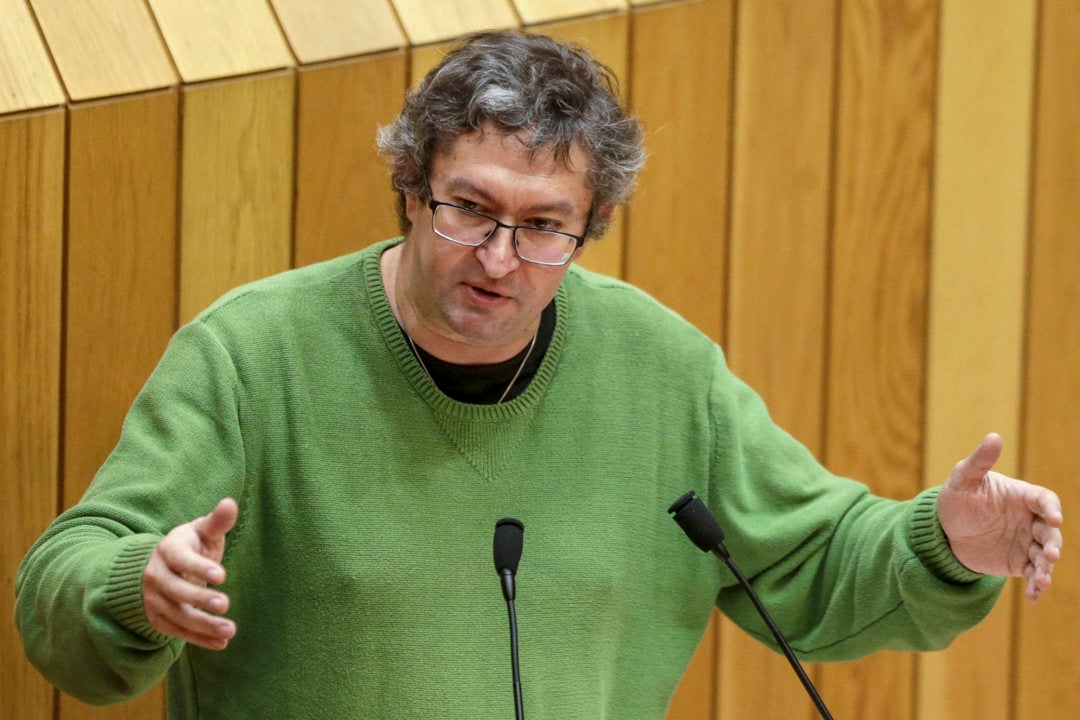 Condenado un excompañero de Yolanda Díaz en el Parlamento gallego a nueve años y medio de cárcel por violar a una alumna menor Condenado un excompañero de Yolanda Díaz en el Parlamento gallego a nueve años y medio de cárcel por violar a una alumna menor