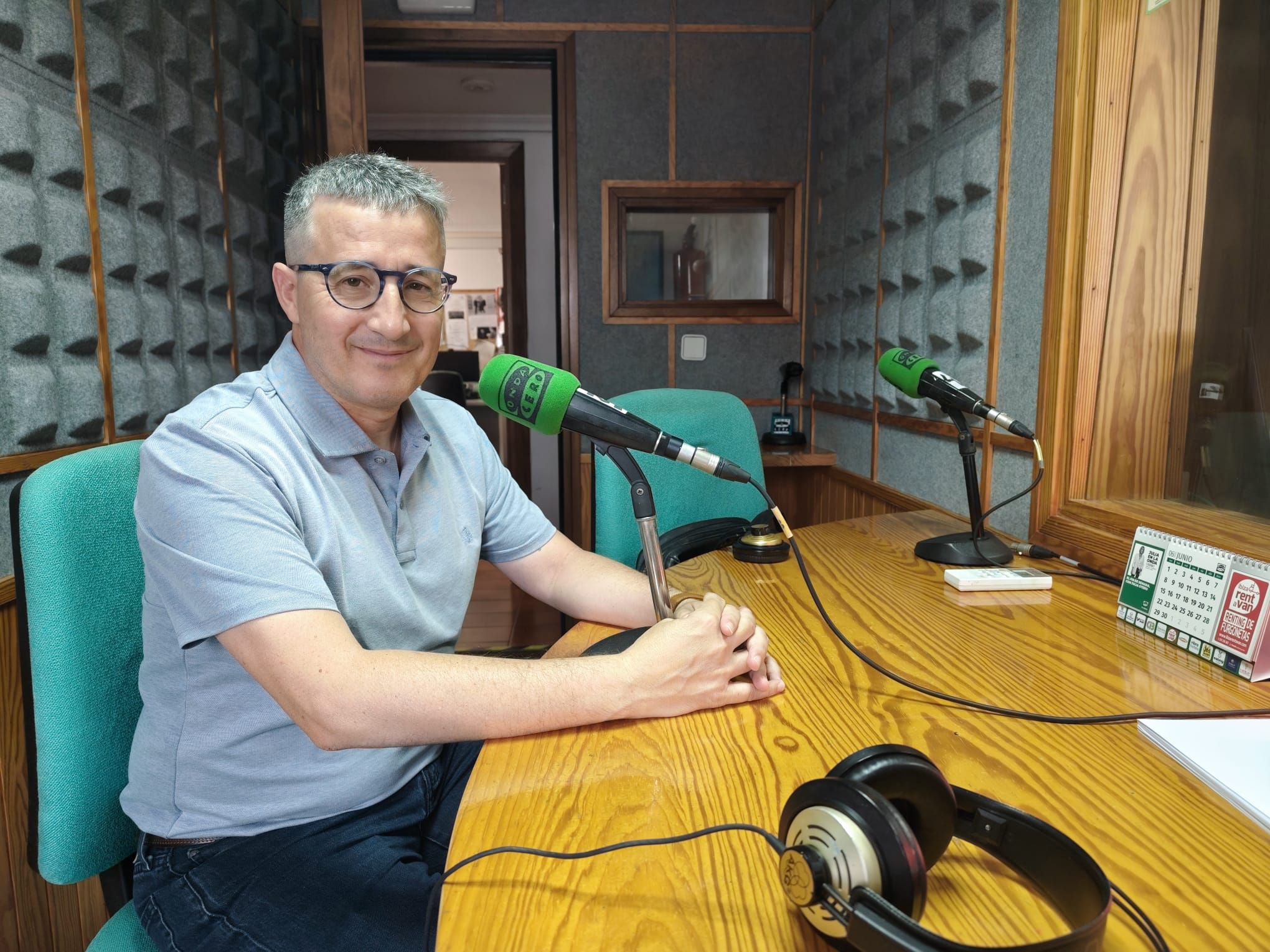 Roberto Algaba: "Ha sido un comienzo duro y pedimos disculpas a la ciudadanía pero el servicio de autobús cada vez es mejor" Roberto Algaba: "Ha sido un comienzo duro y pedimos disculpas a la ciudadanía pero el servicio de autobús cada vez es mejor"