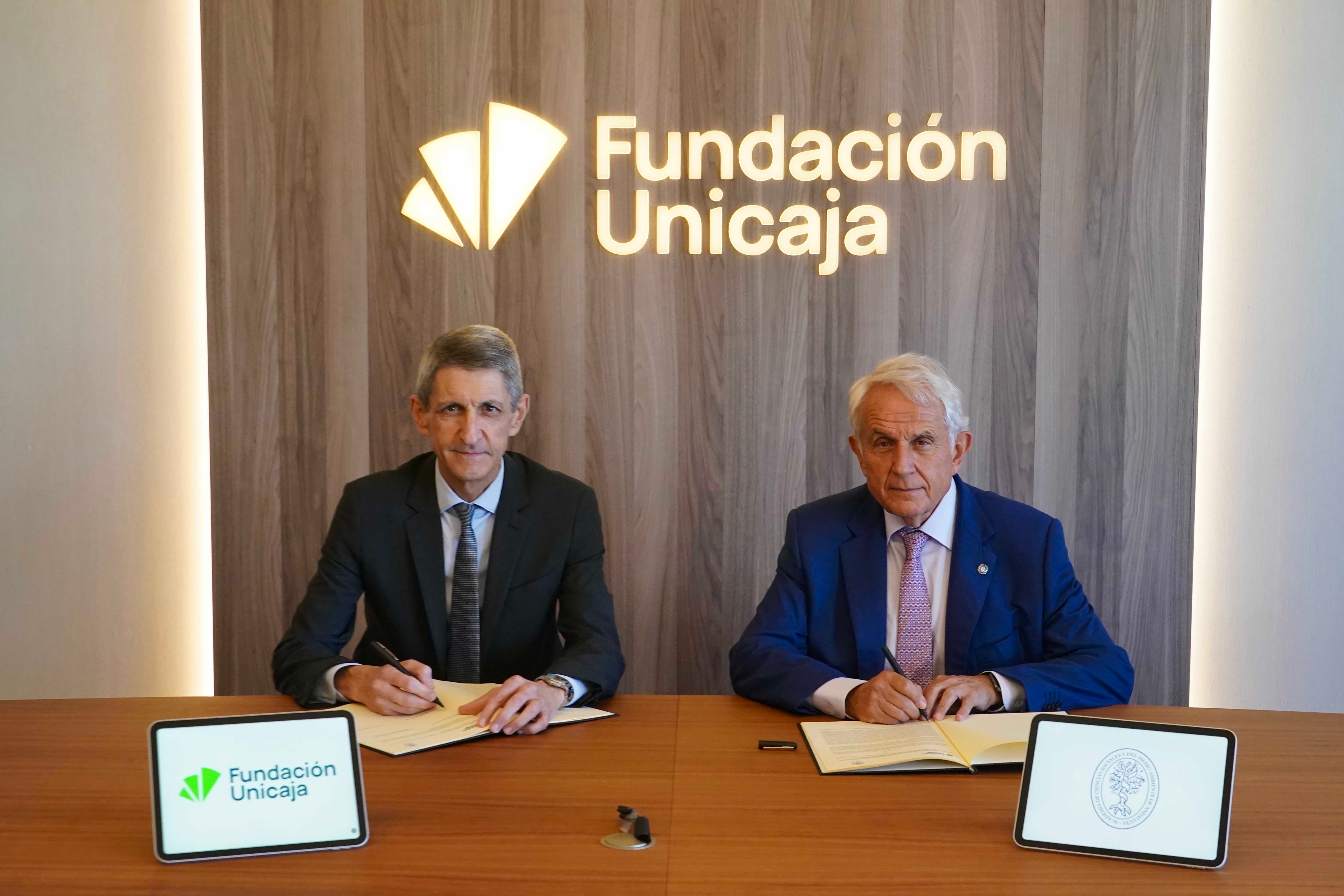 Fundación Unicaja y la Academia de Ciencias Sociales y del Medio Ambiente impulsan la XVII edición del Premio de Trayectorias Académicas Universitarias Fundación Unicaja y la Academia de Ciencias Sociales y del Medio Ambiente impulsan la XVII edición del Premio de Trayectorias Académicas Universitarias
