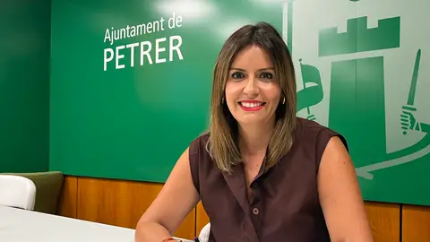 Aida Tortosa, concejala de Comercio y OMIC, en la rueda de prensa de esta mañana. Aida Tortosa, concejala de Comercio y OMIC, en la rueda de prensa de esta mañana.