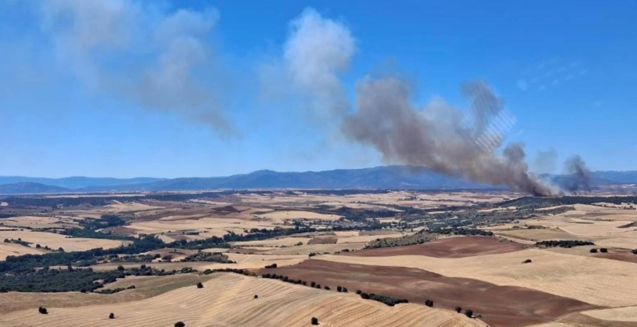 Controlado el incendio de Robledillo de Mohernando Controlado el incendio de Robledillo de Mohernando