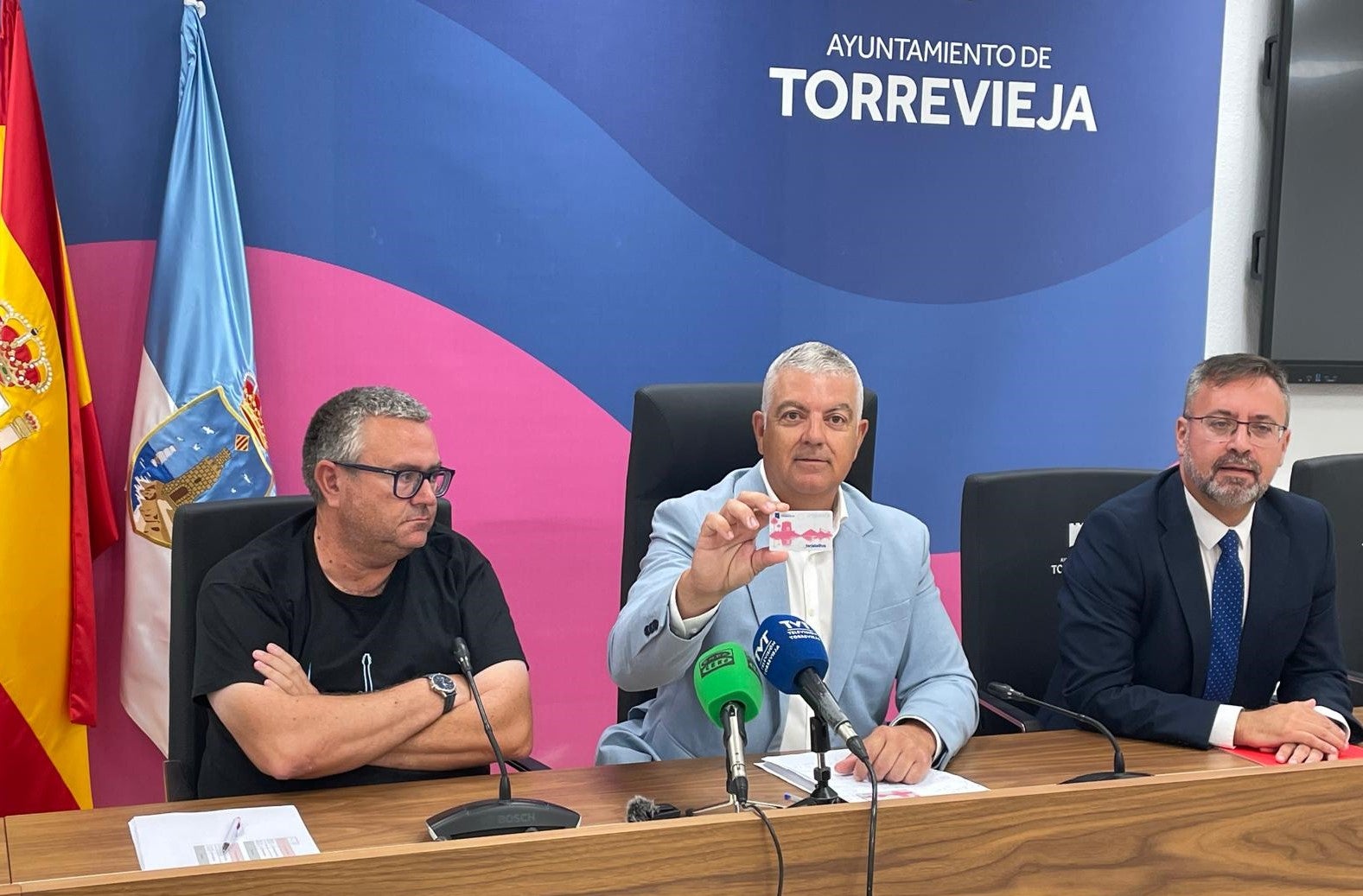 El nuevo transporte urbano de Torrevieja inicia su implantación con un calendario por fases que culminará en 2027 El nuevo transporte urbano de Torrevieja inicia su implantación con un calendario por fases que culminará en 2027
