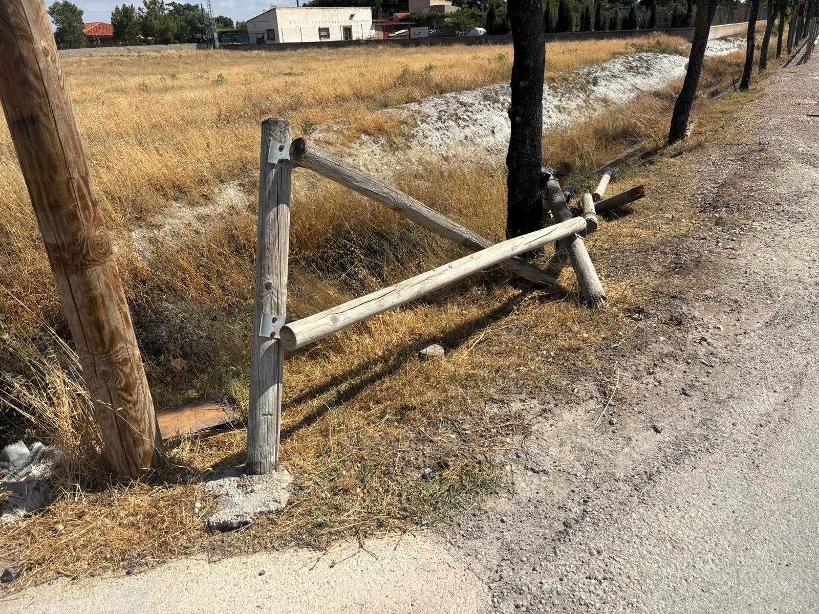 El PSOE denuncia el “peligroso estado de abandono” de la red de caminos naturales del Canal de María Cristina El PSOE denuncia el “peligroso estado de abandono” de la red de caminos naturales del Canal de María Cristina