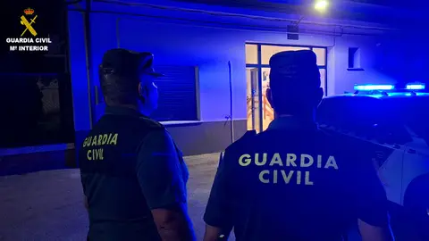 La Guardia Civil detiene a un hombre por un delito contra la salud pública en un área de servicio de la A-3 La Guardia Civil detiene a un hombre por un delito contra la salud pública en un área de servicio de la A-3