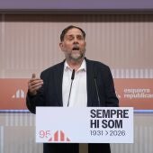 El líder de ERC, Oriol Junqueras, durante una rueda de prensa en la sede de ERC en Barcelona