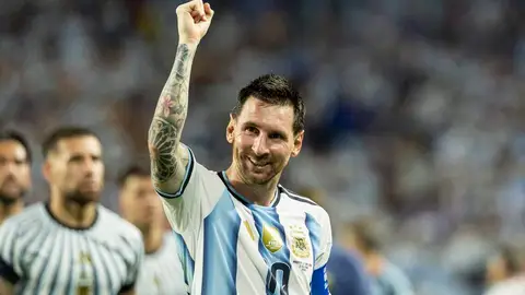 Messi celebra el pase ante Cabo Verde Messi celebra el pase ante Cabo Verde