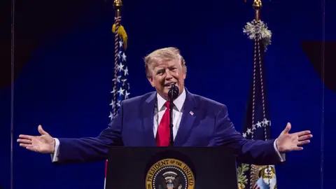 El futbolista del Mundial 2026 que fascina a Trump y con el que ha jugado a golf: "Me cae muy bien" El futbolista del Mundial 2026 que fascina a Trump y con el que ha jugado a golf: "Me cae muy bien"