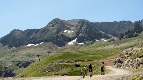 Abierta la temporada de verano en las estaciones de Cerler y Panticosa Abierta la temporada de verano en las estaciones de Cerler y Panticosa