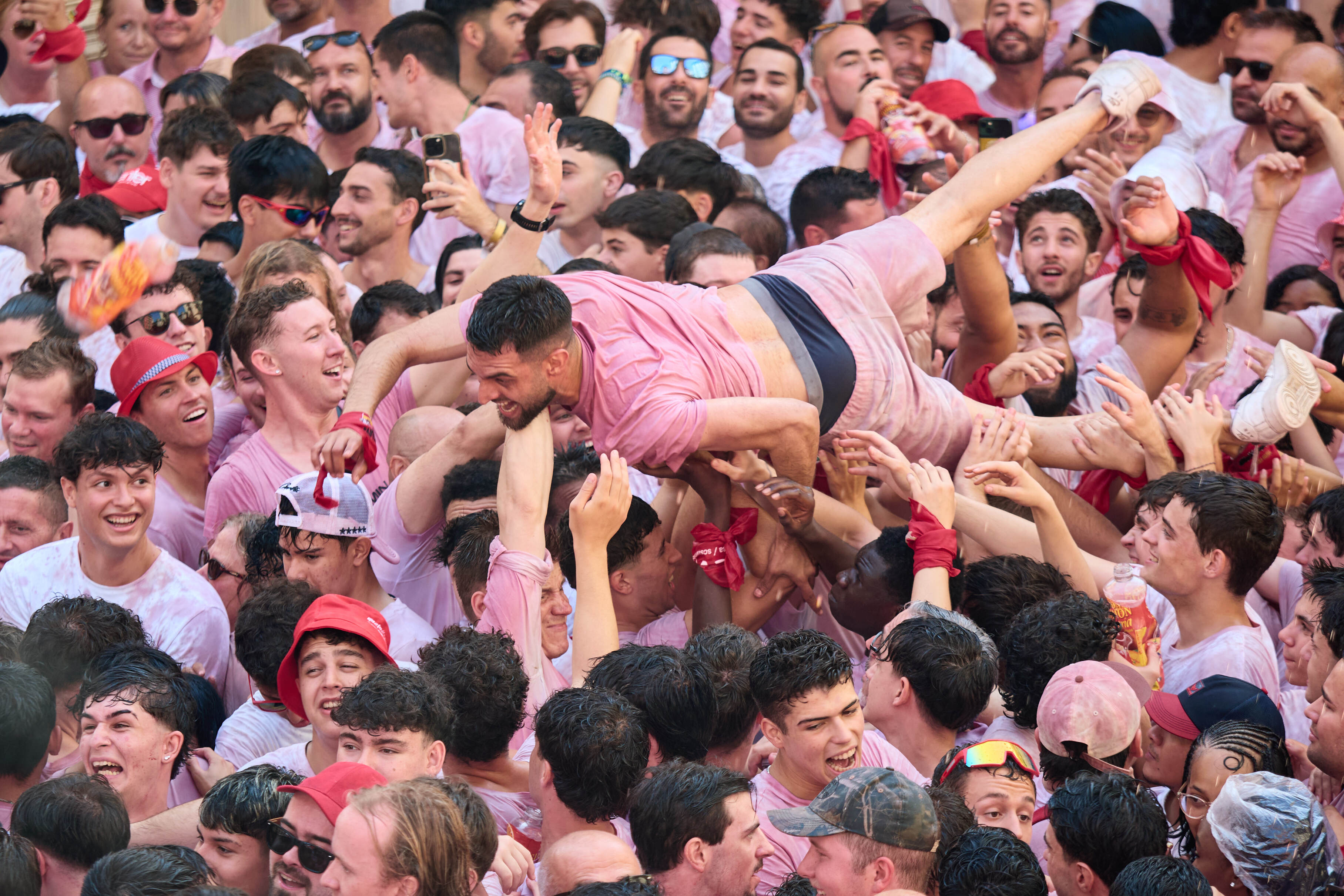 El chupinazo da inicio a las fiestas de San Fermín 2026 en Pamplona El chupinazo da inicio a las fiestas de San Fermín 2026 en Pamplona
