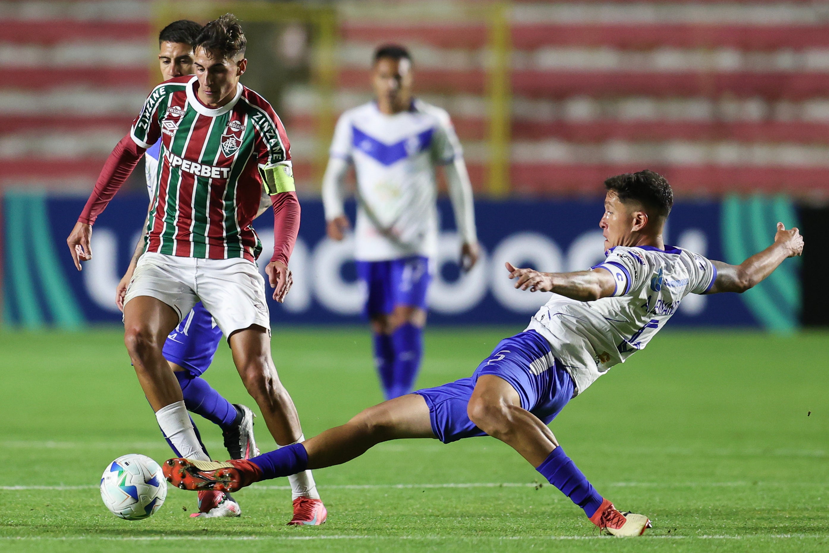 Facundo Bernal aterriza en Sevilla para firmar por el Betis Facundo Bernal aterriza en Sevilla para firmar por el Betis