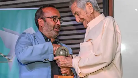 Fallece el periodista cacereño Enrique Baltar a los 93 años Fallece el periodista cacereño Enrique Baltar a los 93 años