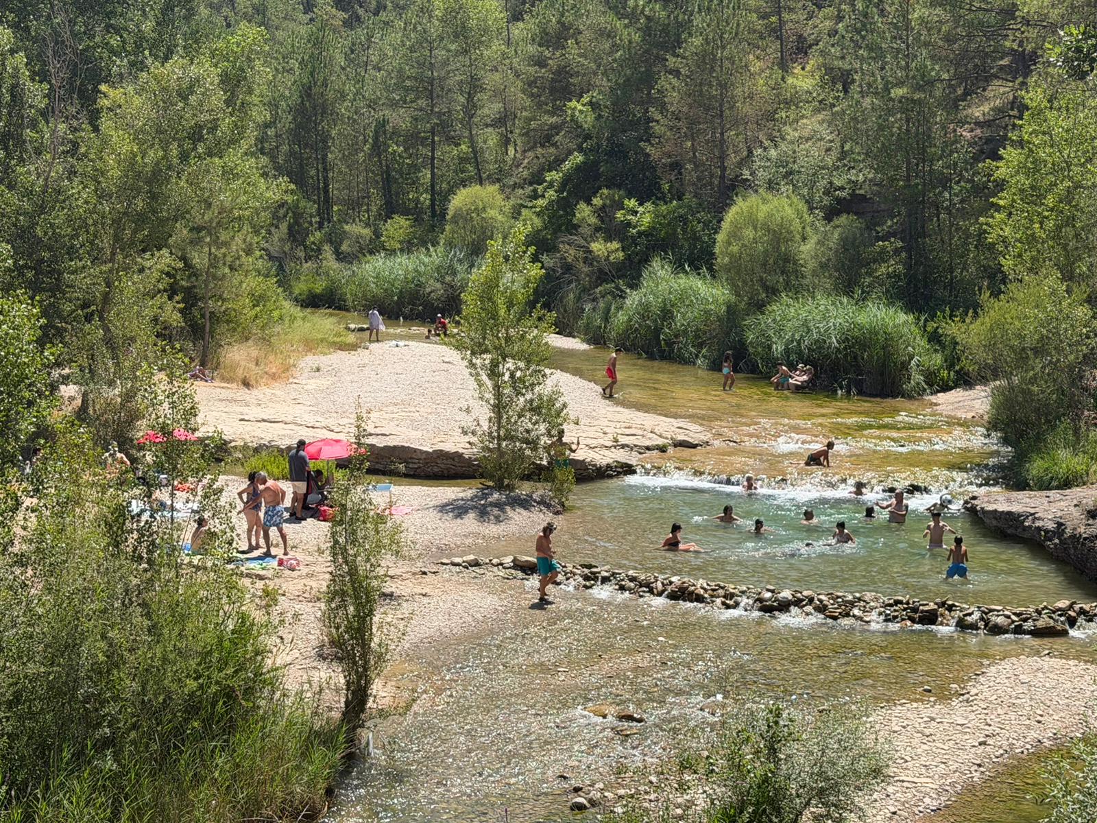 La Generalitat amplia les restriccions per risc extrem d’incendi mentre l’onada de calor s’intensifica a Catalunya La Generalitat amplia les restriccions per risc extrem d’incendi mentre l’onada de calor s’intensifica a Catalunya