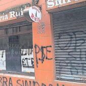 Pintadas en el nuevo local de la Fundación Mar de Niebla