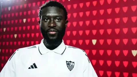 Arouna Sangante "Loïc Badé fue el que me convenció para fichar por este club" Arouna Sangante "Loïc Badé fue el que me convenció para fichar por este club"