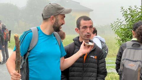 Javier Escudero, compa&ntilde;ero de Onda Cero C-LM, y Rafael Gallego, usuario de Asprona
