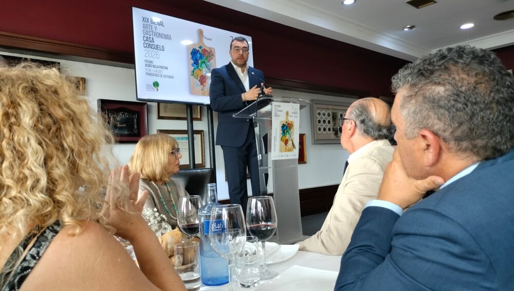 Barbón, destacó el papel de Casa Consuelo como referente de la gastronomía .