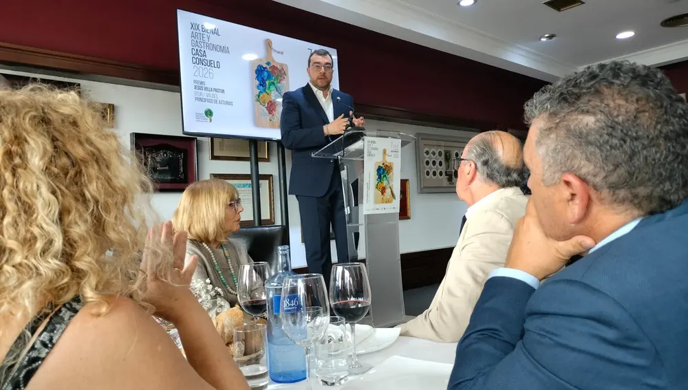 Barbón, destacó el papel de Casa Consuelo como referente de la gastronomía . Barbón, destacó el papel de Casa Consuelo como referente de la gastronomía .