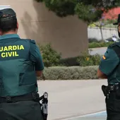 Imagen de Archivo de dos agentes de la Guardia Civil Imagen de Archivo de dos agentes de la Guardia Civil