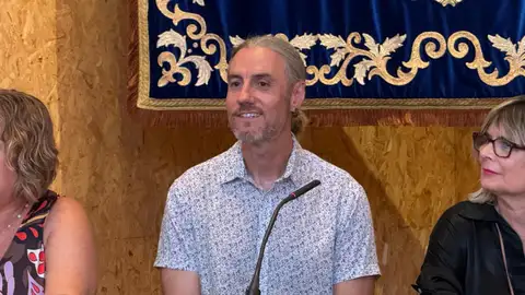 Pepe Andreu Garzón, músico, será el pregonero de las Fiestas Patronales de Santa Pola 2026. Pepe Andreu Garzón, músico, será el pregonero de las Fiestas Patronales de Santa Pola 2026.