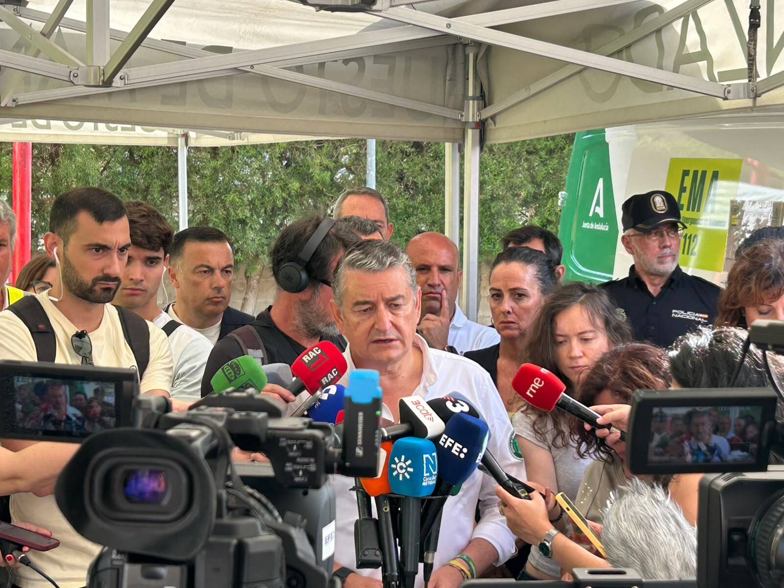 La Junta insiste: no se envió el ES-Alert durante el incendio porque habría generado "daños irreparables" y "confusión" a la población La Junta insiste: no se envió el ES-Alert durante el incendio porque habría generado "daños irreparables" y "confusión" a la población