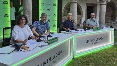 Mesa de redacción de JELO desde el Monasterio de Santa María de las Bernardas de Ferreira de Pantón Mesa de redacción de JELO desde el Monasterio de Santa María de las Bernardas de Ferreira de Pantón