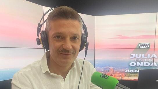 El diplom&aacute;tico y escritor Luis Melgar en Onda Cero