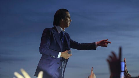 El cantante australiano Nick Cave durante su concierto en la &uacute;ltima jornada del Mad Cool Festival celebrada en el recinto Iberdrola Music, en Madrid.